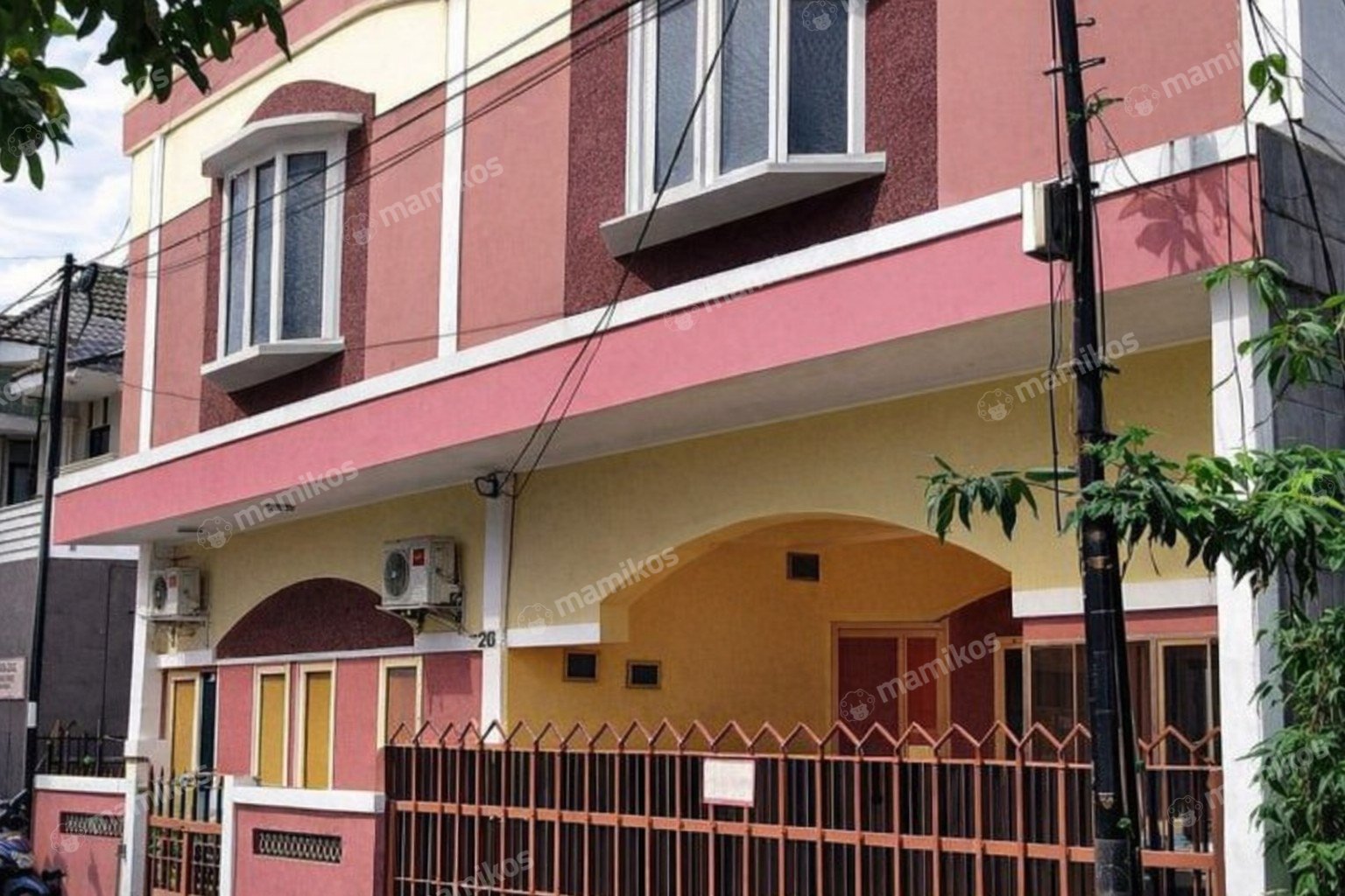 Rumah Sertifikat SHM 5 Kamar Tidur 5 Kamar Mandi Tebet Jakarta Selatan