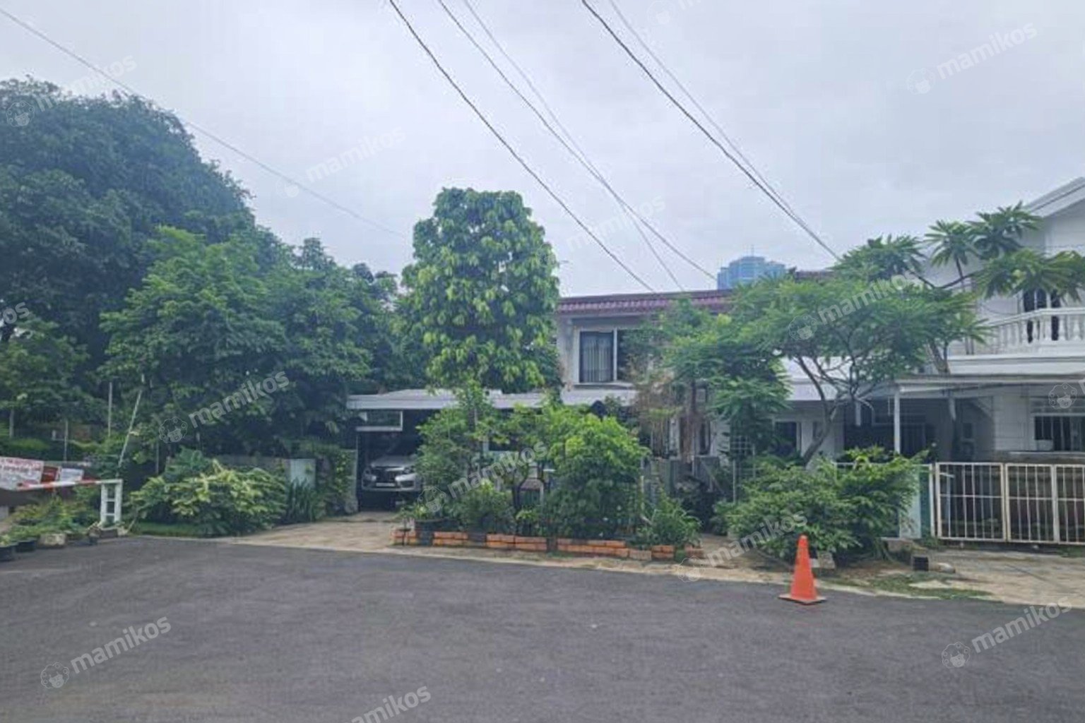 Rumah Sertifikat SHM 3 Kamar Tidur 2 Kamar Mandi Kebayoran Baru Jakarta Selatan