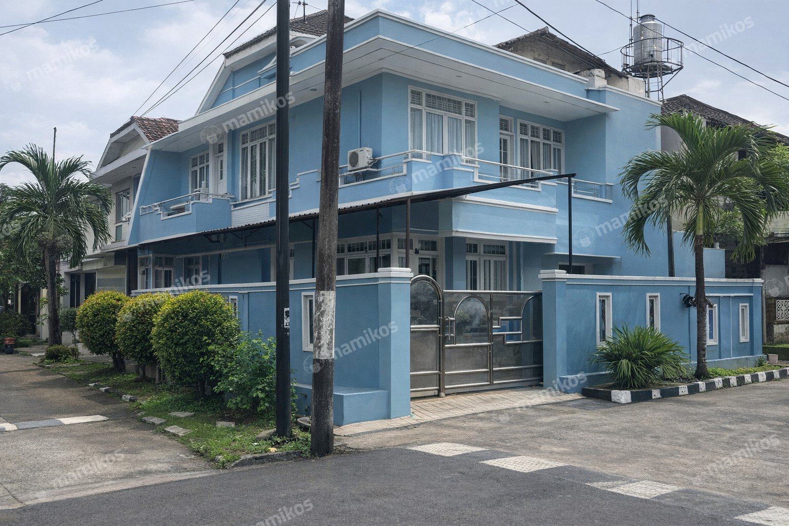 Rumah Sertifikat SHM 6 Kamar Tidur 4 Kamar Mandi Kedoya Utara Jakarta Barat