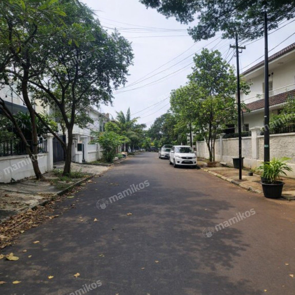 Rumah Sertifikat SHM 3 Kamar Tidur 4 Kamar Mandi Pondok Indah Jakarta Selatan - Photo 3