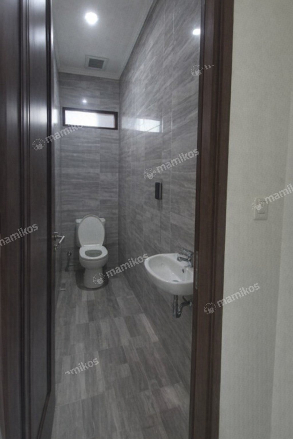 Rumah Sertifikat SHM 3 Kamar Tidur 2 Kamar Mandi Kampung Rambutan Jakarta Timur - Photo 2