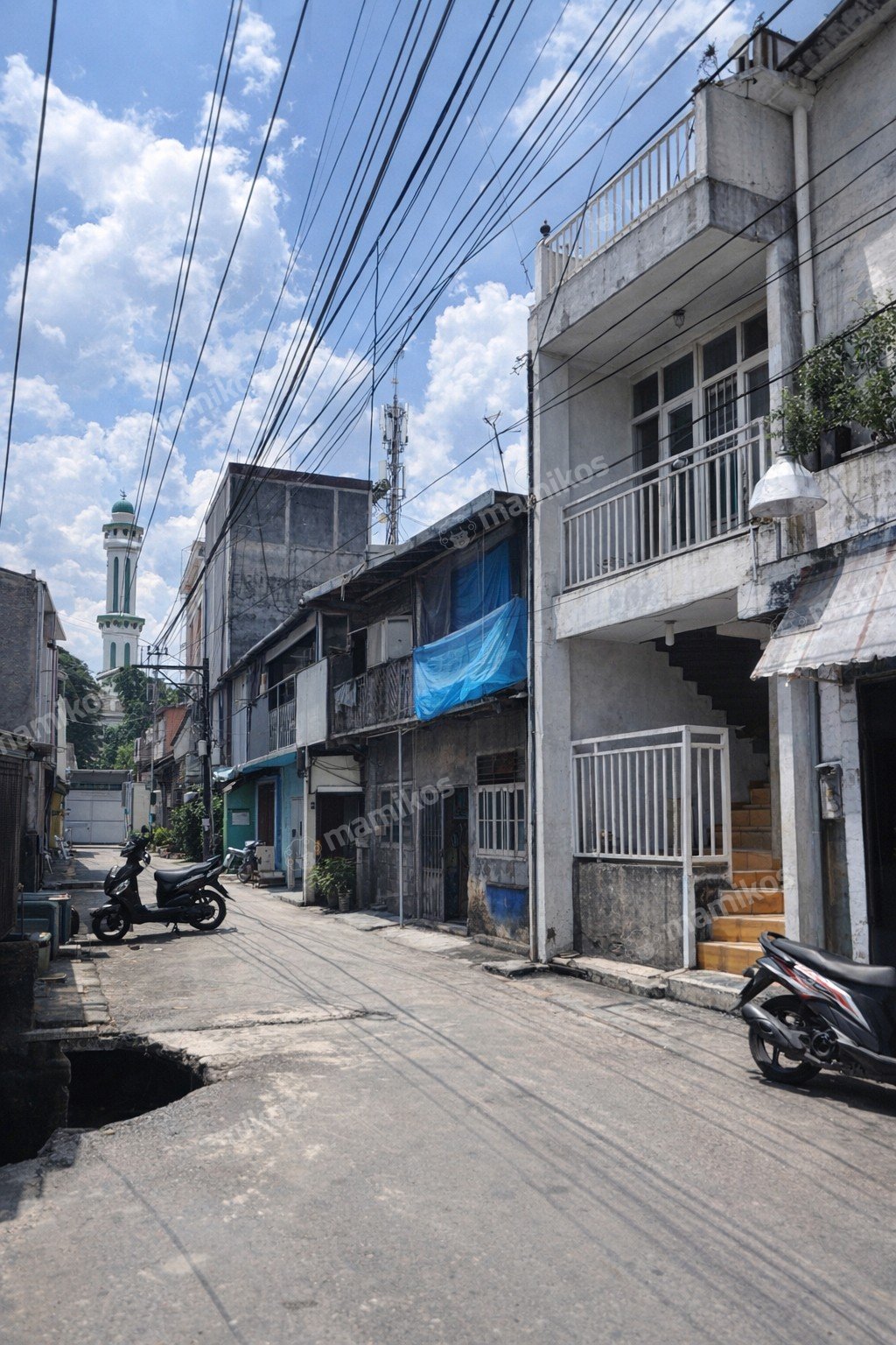 Rumah Sertifikat SHM 3 Kamar Tidur 2 Kamar Mandi Tomang Jakarta Barat - Photo 3