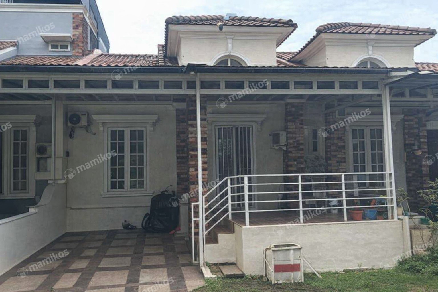 Rumah Sertifikat SHM 2 Kamar Tidur 1 Kamar Mandi Citra Grand Jakarta Timur