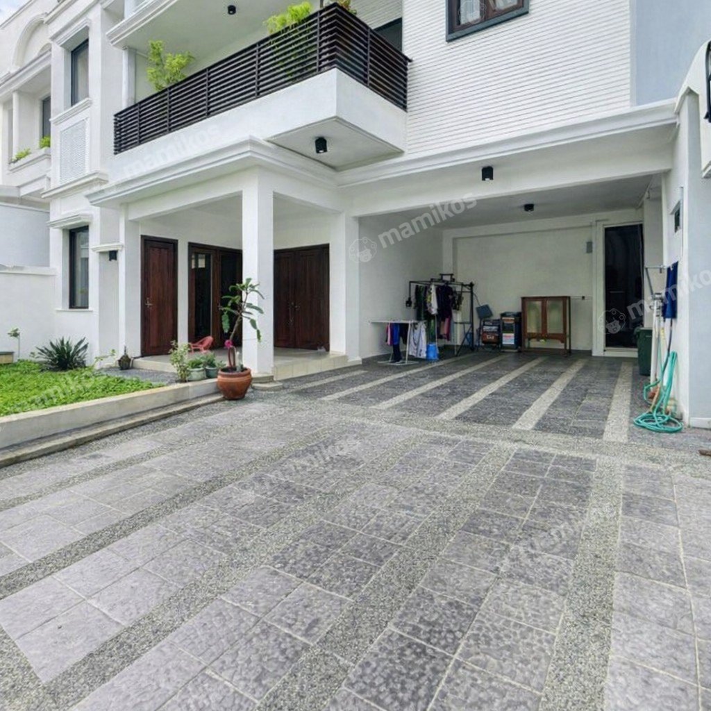 Rumah Sertifikat SHM 4 Kamar Tidur 5 Kamar Mandi Pondok Indah Jakarta Selatan - Photo 2
