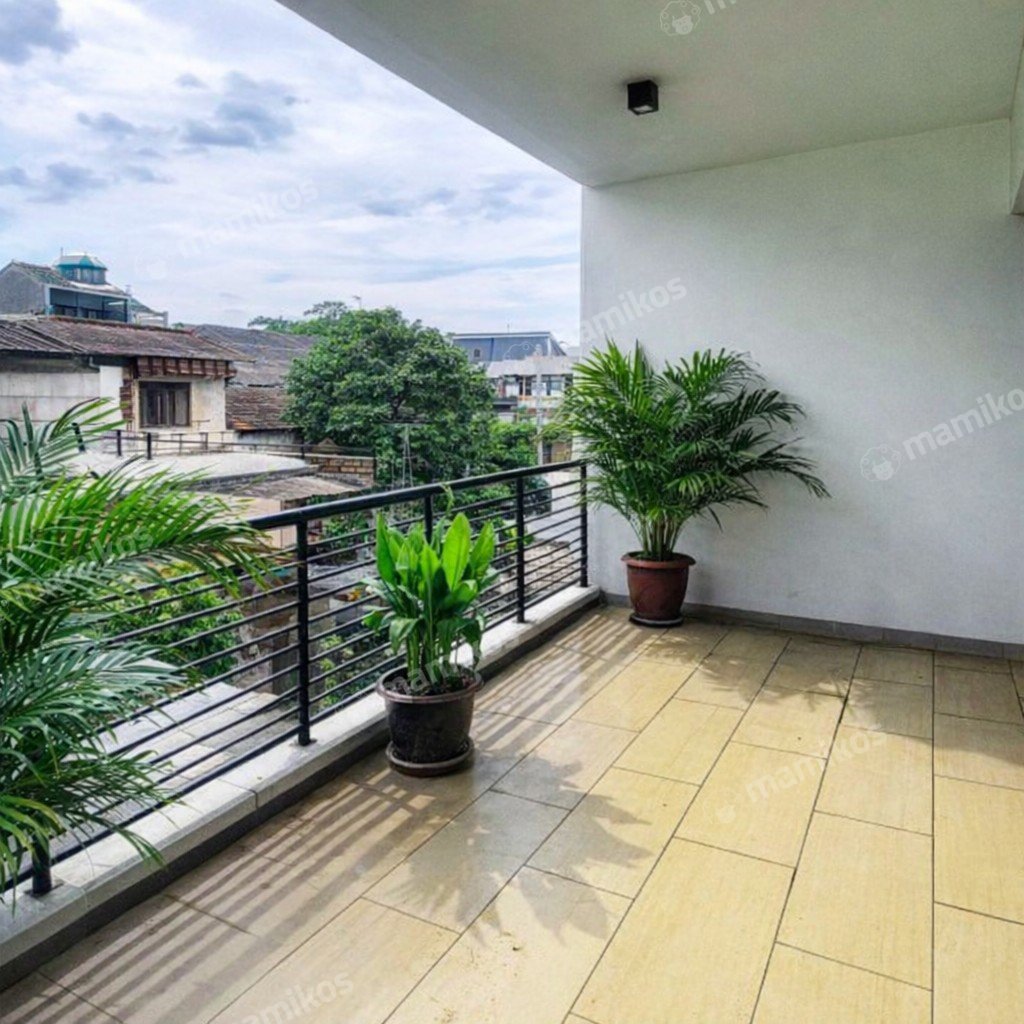 Rumah Sertifikat SHM 4 Kamar Tidur 5 Kamar Mandi Pondok Indah Jakarta Selatan - Photo 3