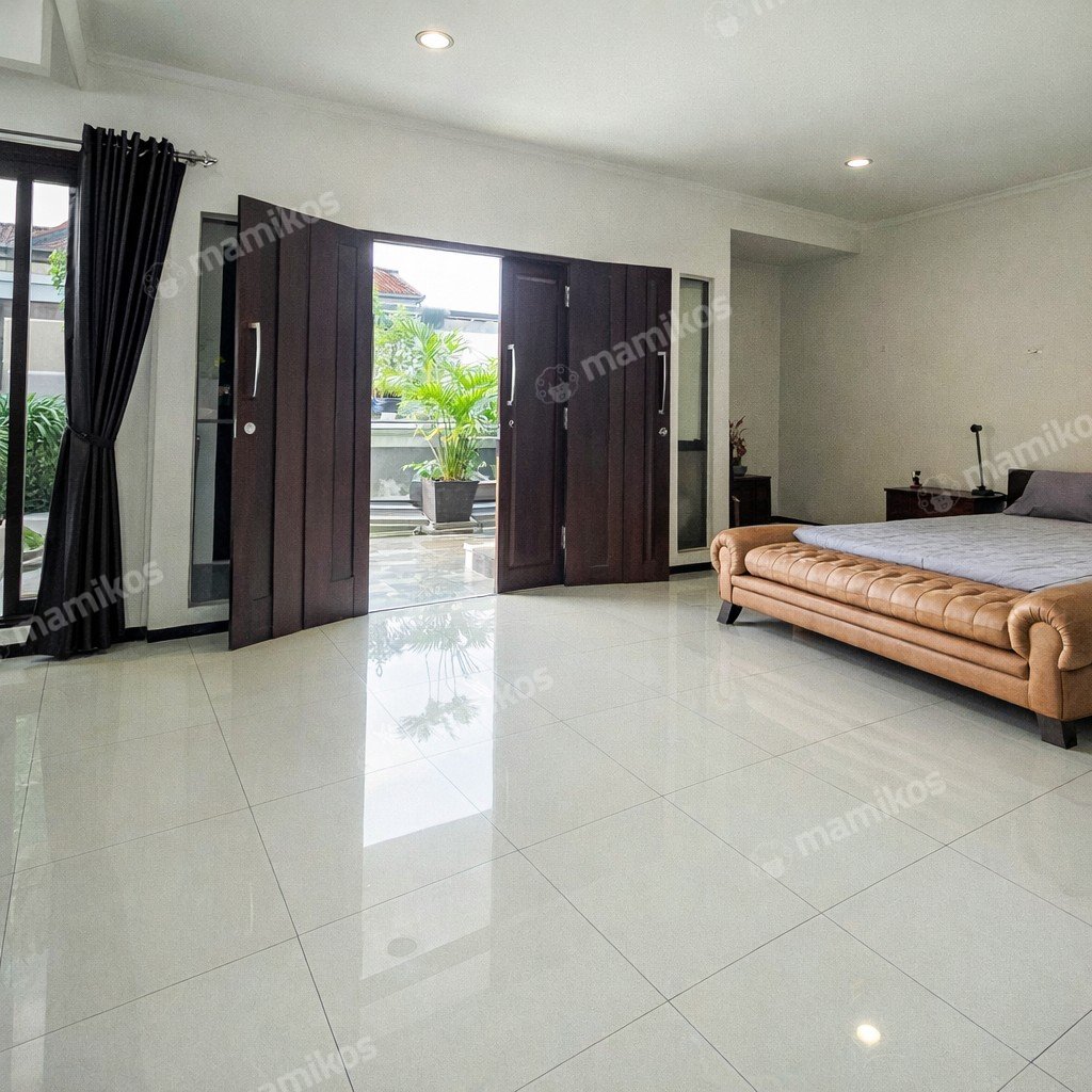 Rumah Sertifikat SHM 4 Kamar Tidur 5 Kamar Mandi Pondok Indah Jakarta Selatan - Photo 5
