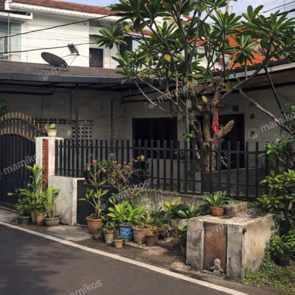 Rumah Sertifikat SHM 3 Kamar Tidur 1 Kamar Mandi Kemang Jakarta Selatan - Photo 2
