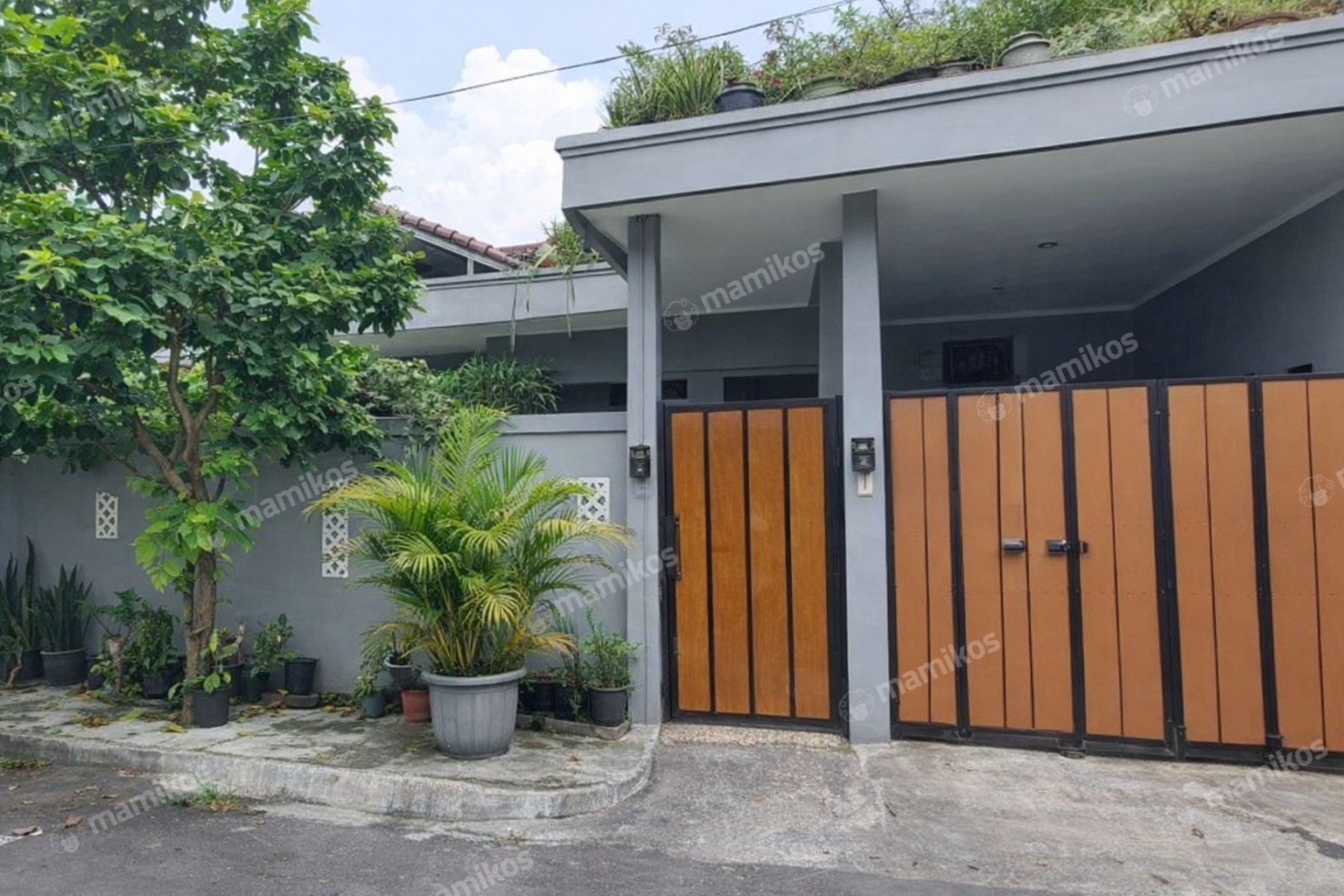 Rumah Sertifikat SHM 4 Kamar Tidur 3 Kamar Mandi Lebak Bulus Jakarta Selatan