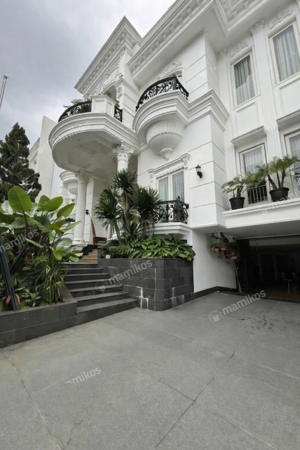 Rumah Sertifikat SHM 5 Kamar Tidur 5 Kamar Mandi Kelapa Gading Jakarta Utara - Photo 3