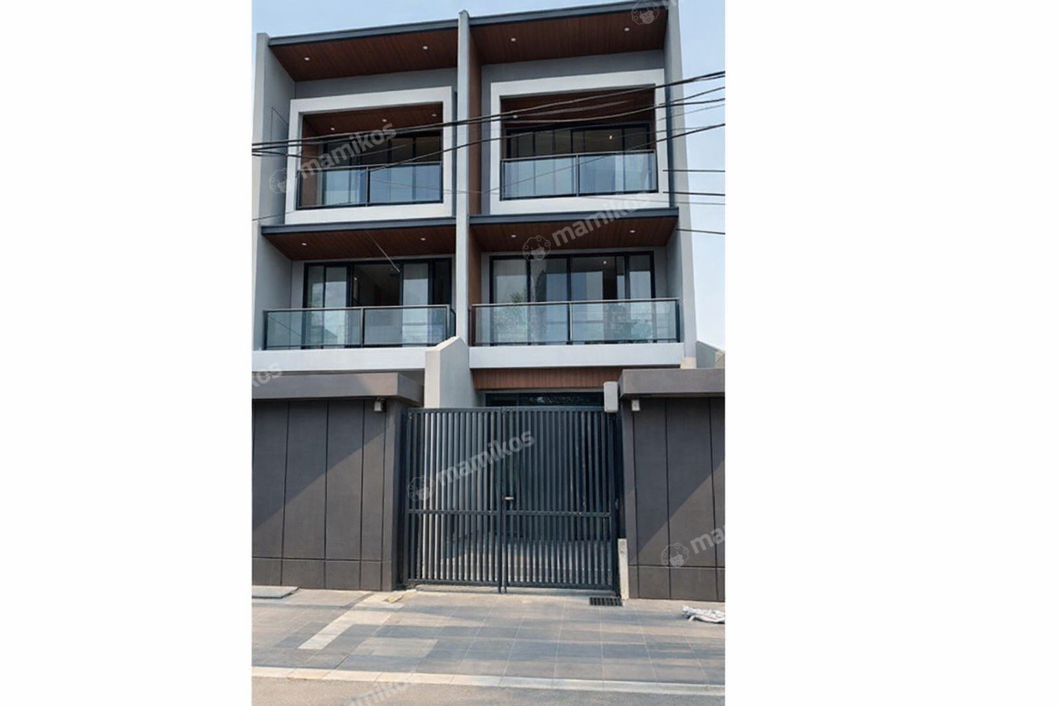 Rumah Sertifikat SHM 4 Kamar Tidur 4 Kamar Mandi Sunter Jakarta Utara