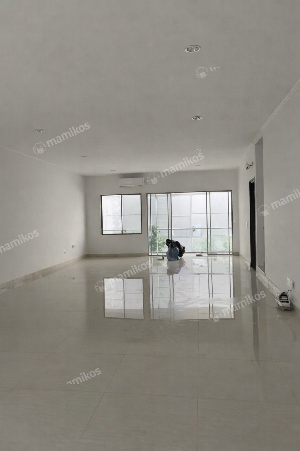 Rumah Sertifikat SHM 4 Kamar Tidur 4 Kamar Mandi Pantai Indah Kapuk Jakarta Utara - Photo 5