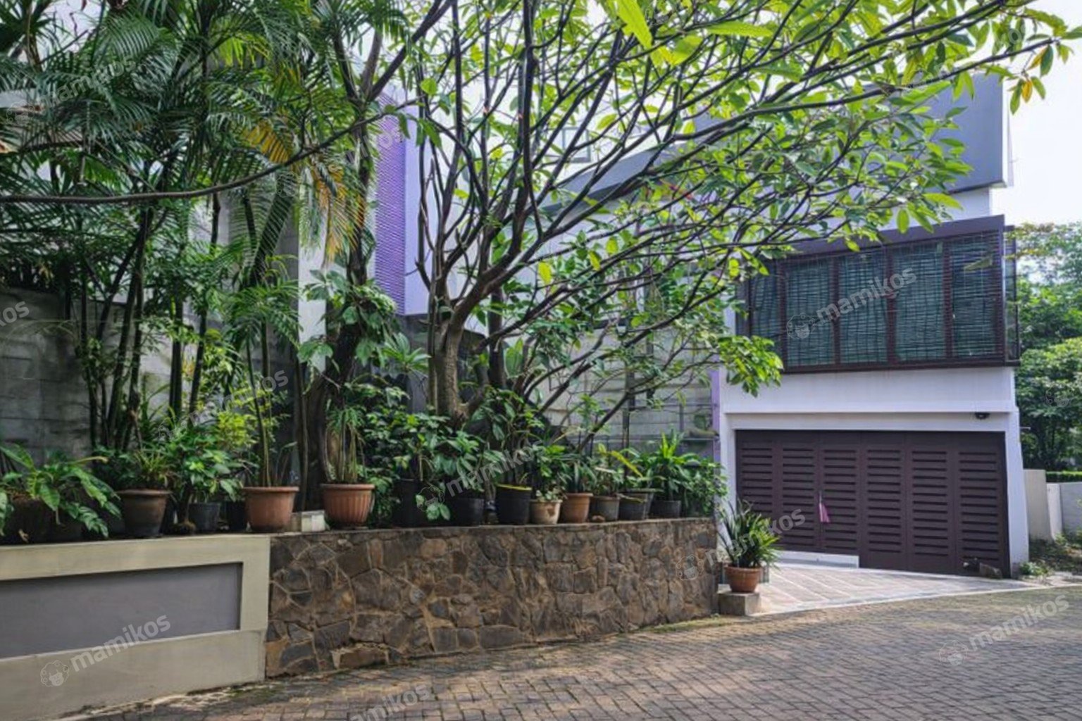 Rumah Sertifikat SHM 4 Kamar Tidur 3 Kamar Mandi Jati Padang Jakarta Selatan