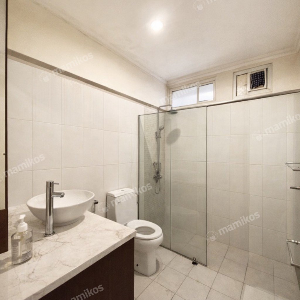 Rumah Sertifikat SHM 4 Kamar Tidur 3 Kamar Mandi Kemang Jakarta Selatan - Photo 3
