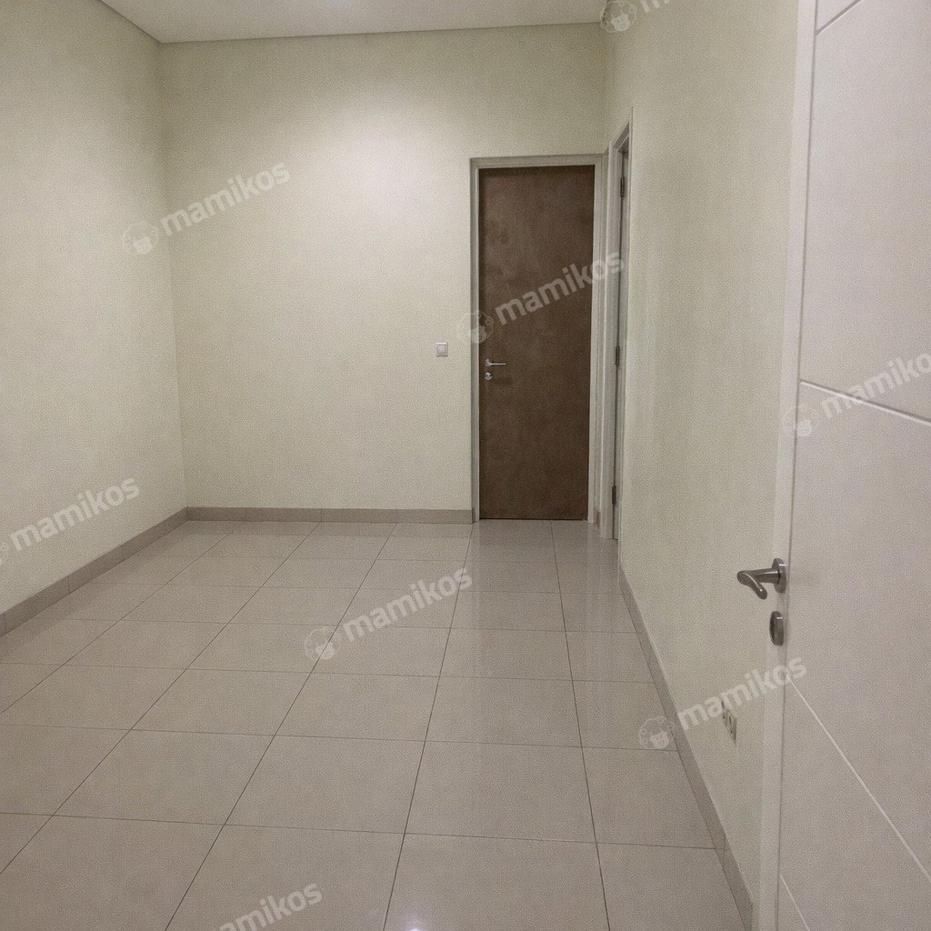Rumah Sertifikat SHM 4 Kamar Tidur 5 Kamar Mandi Green Lake City Jakarta Barat - Photo 2