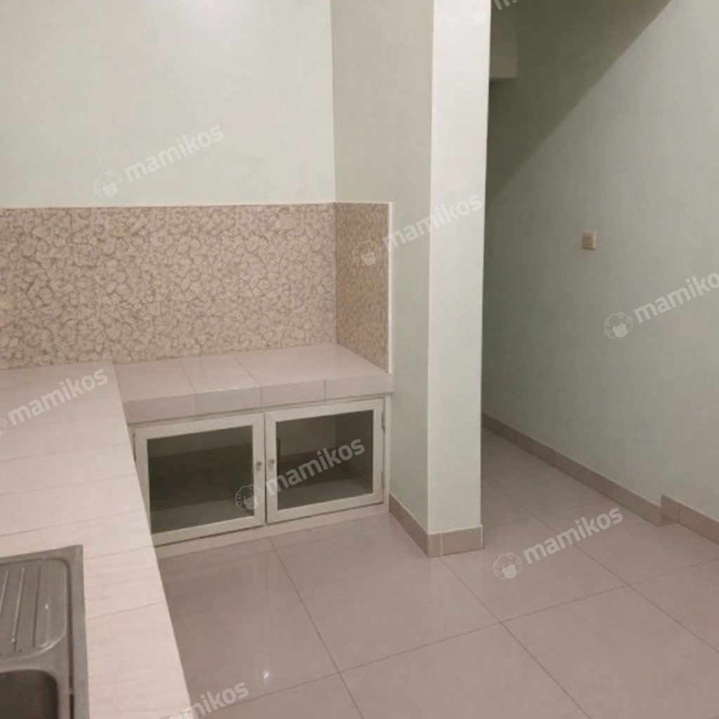 Rumah Sertifikat SHM 4 Kamar Tidur 5 Kamar Mandi Green Lake City Jakarta Barat - Photo 3
