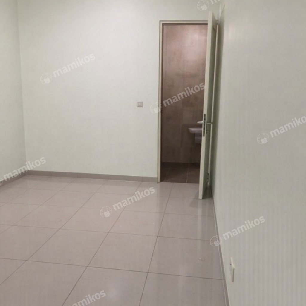 Rumah Sertifikat SHM 4 Kamar Tidur 5 Kamar Mandi Green Lake City Jakarta Barat - Photo 5
