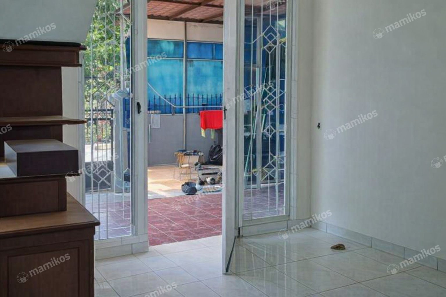 Rumah Sertifikat SHM 4 Kamar Tidur 3 Kamar Mandi Permata Buana Jakarta Barat