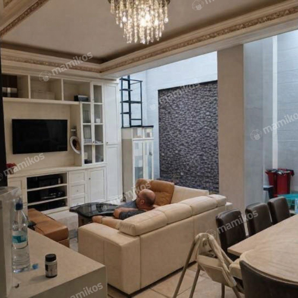 Rumah Sertifikat SHM 4 Kamar Tidur 4 Kamar Mandi Pantai Indah Kapuk Jakarta Utara - Photo 2