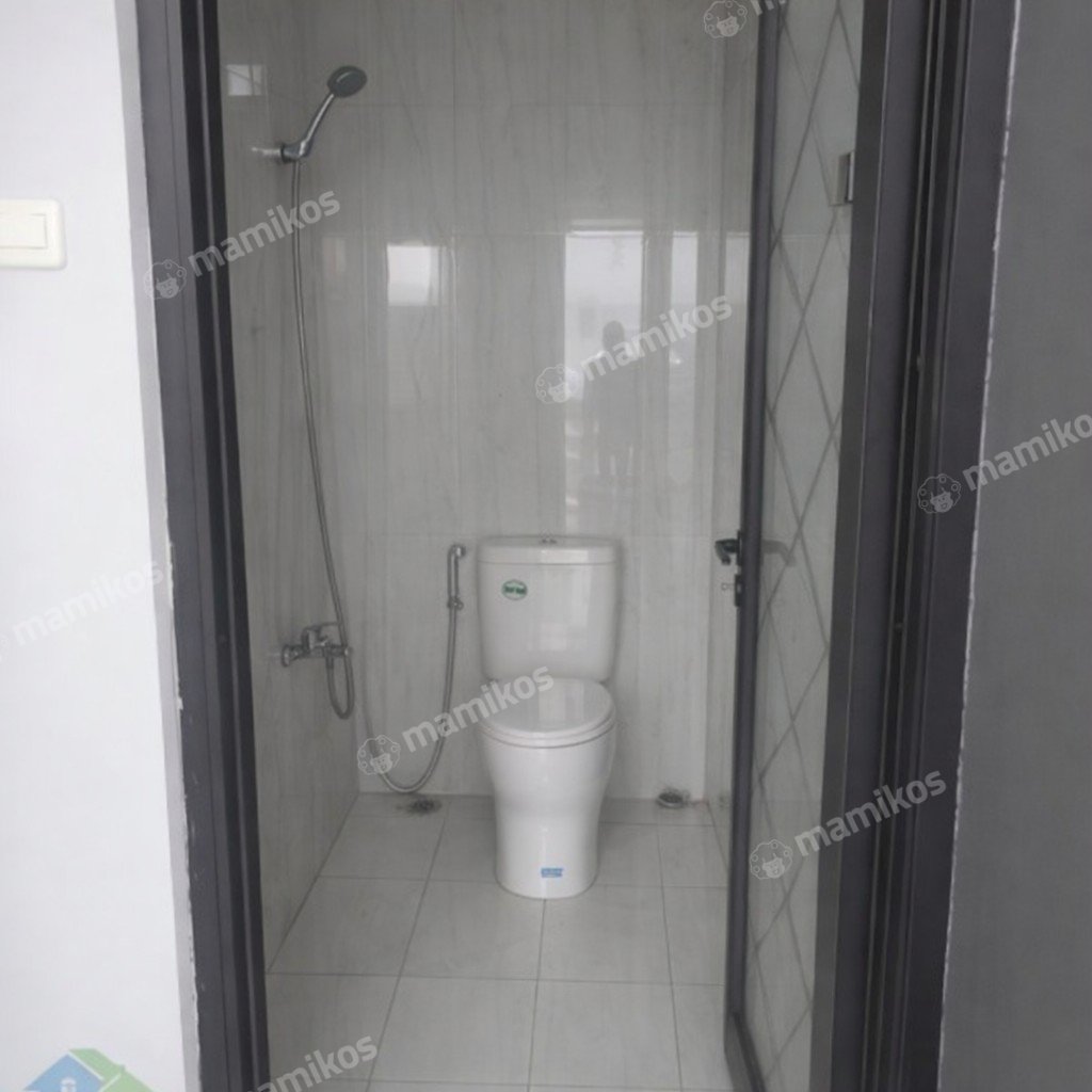Rumah Sertifikat SHM 7 Kamar Tidur 4 Kamar Mandi Kota Wisata Jakarta Timur - Photo 5