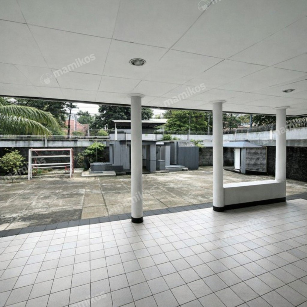 Rumah Sertifikat SHM 6 Kamar Tidur 4 Kamar Mandi Senayan Jakarta Selatan - Photo 2