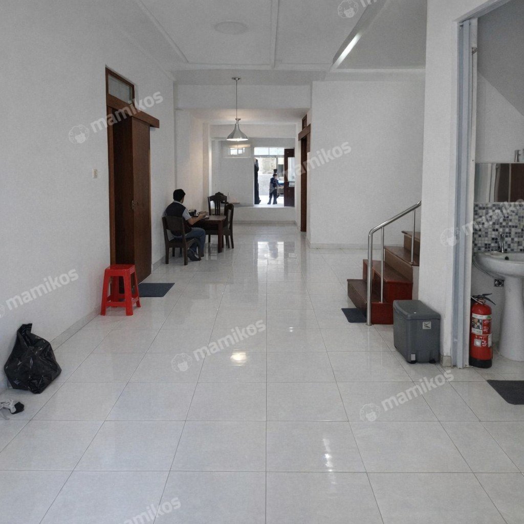 Rumah Sertifikat SHM 6 Kamar Tidur 5 Kamar Mandi Kembangan Jakarta Barat - Photo 4