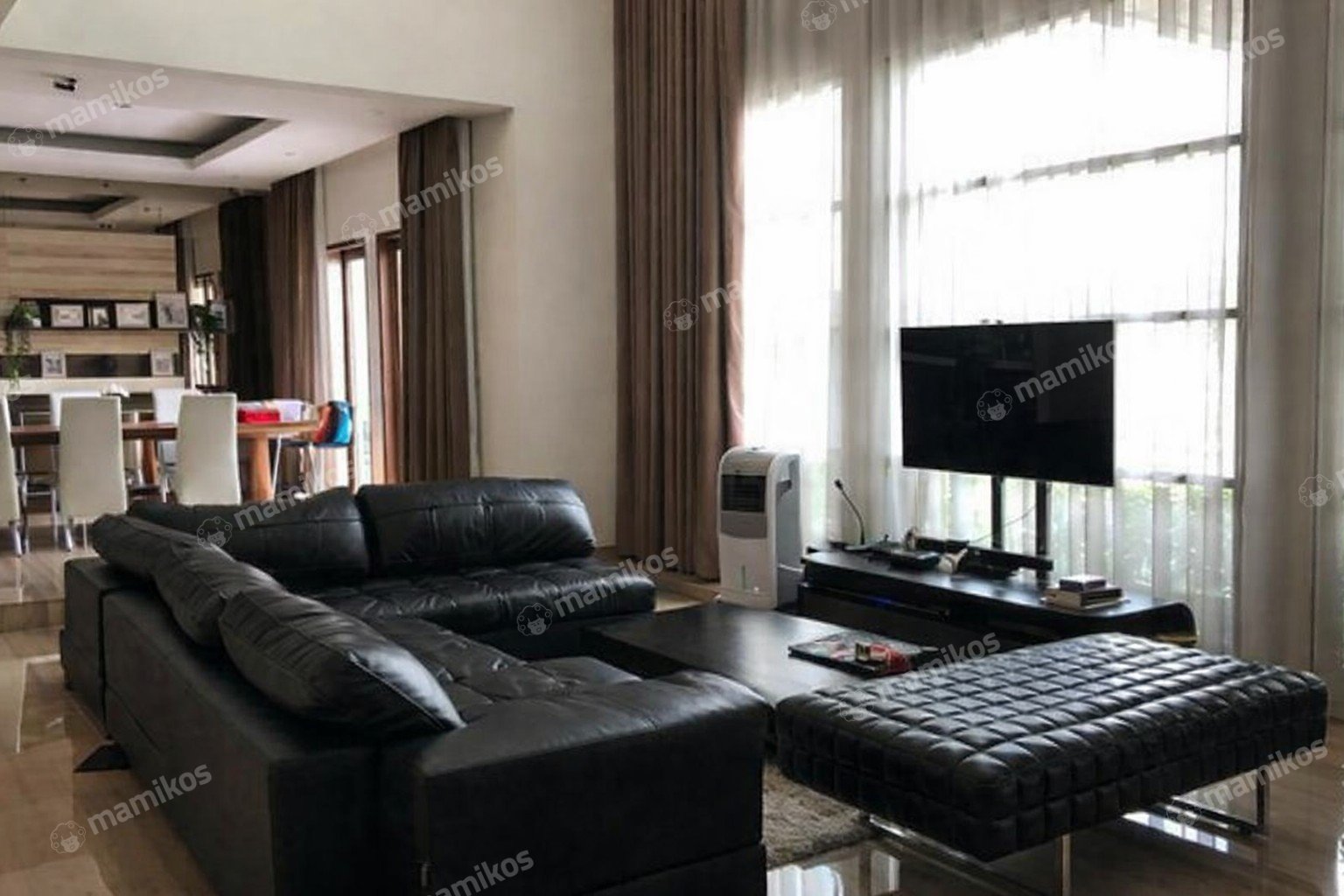 Rumah 4 Kamar Tidur 4 Kamar Mandi 2 Lantai Pantai Indah Kapuk Jakarta Utara