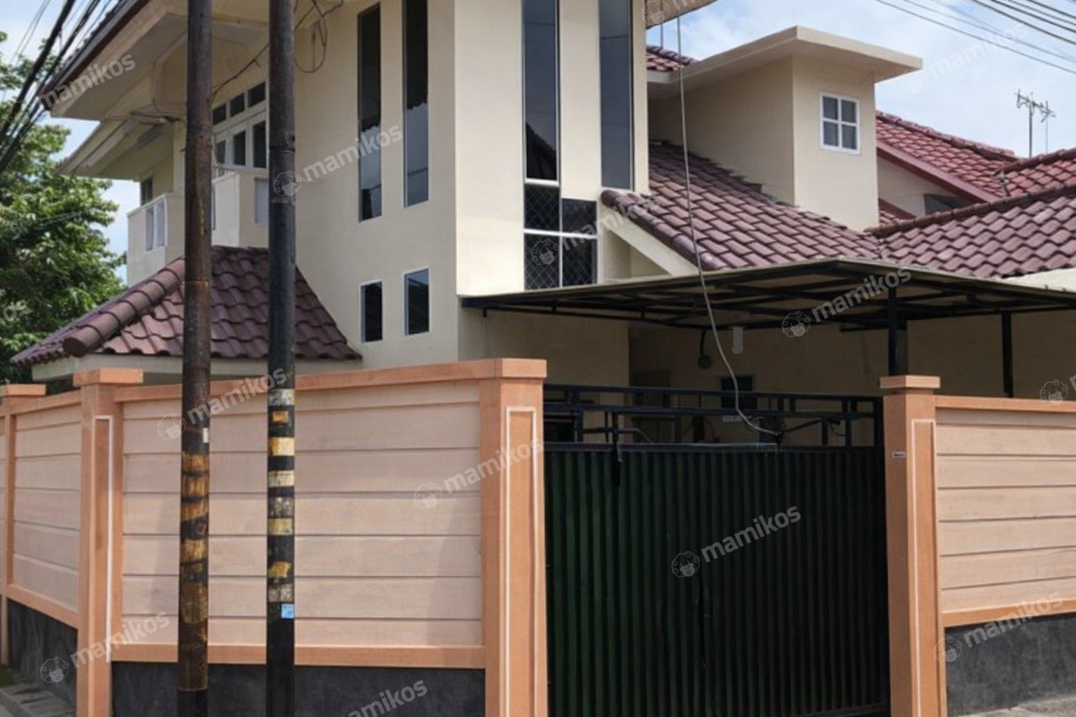 Rumah Sertifikat SHM 3 Kamar Tidur 3 Kamar Mandi Citra Garden Jakarta Barat