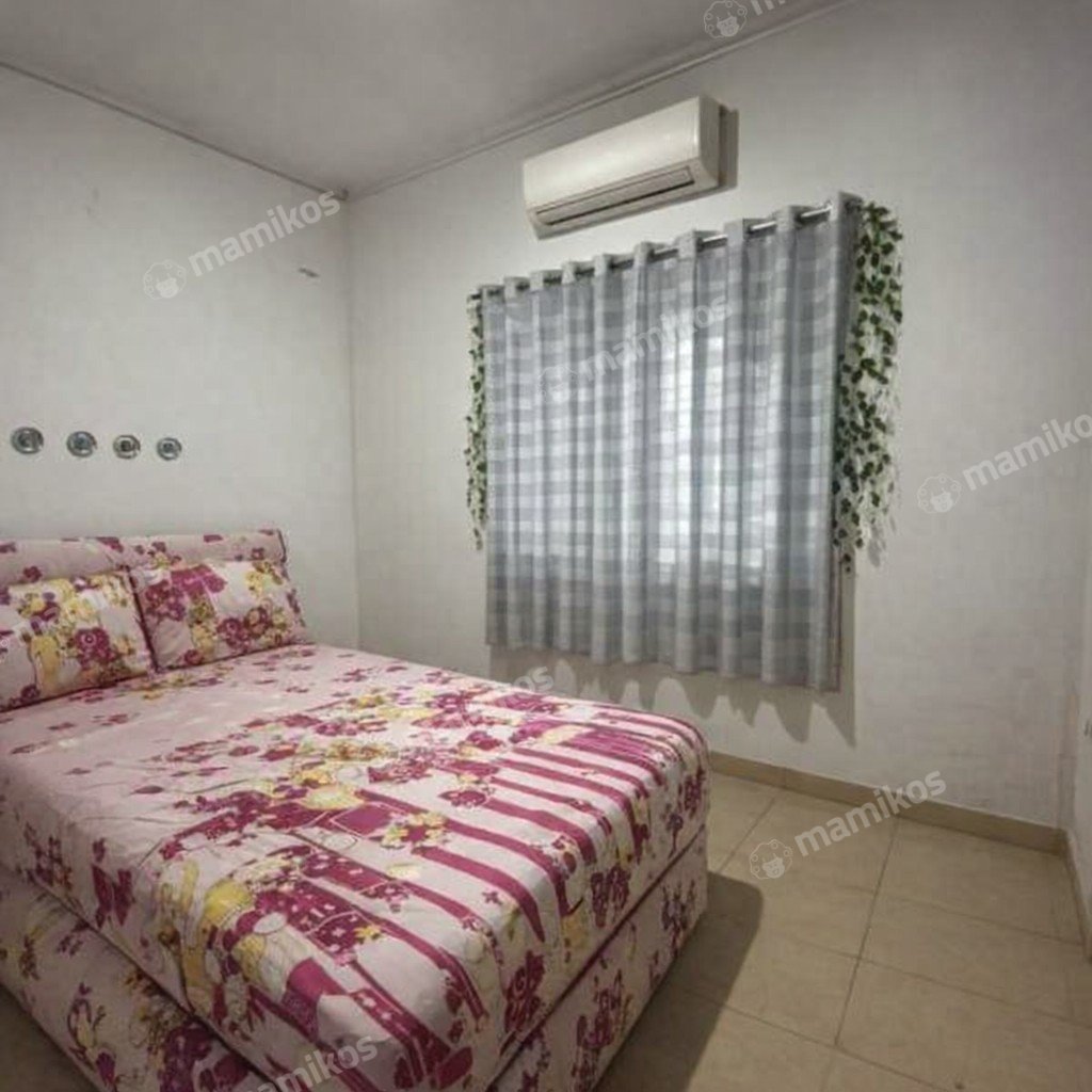 Rumah 4 Kamar Tidur 4 Kamar Mandi Cibubur Jakarta Timur - Photo 3