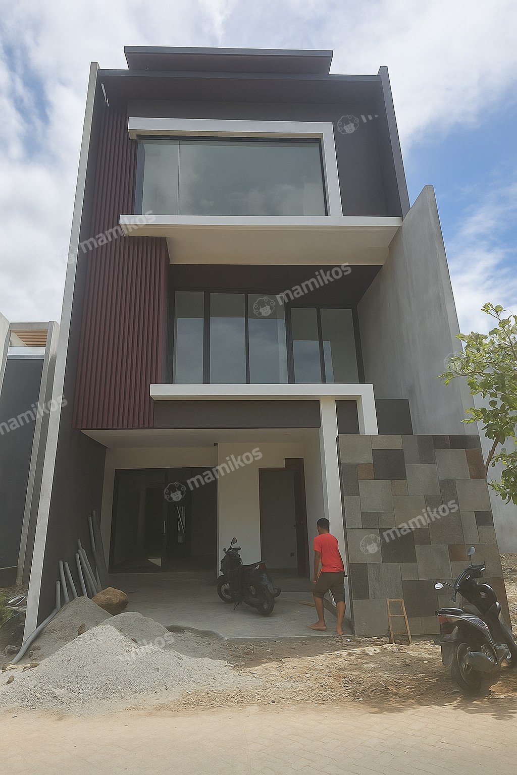 Rumah Sertifikat SHM 5 Kamar Tidur 4 Kamar Mandi Permata Buana Jakarta Barat - Photo 2