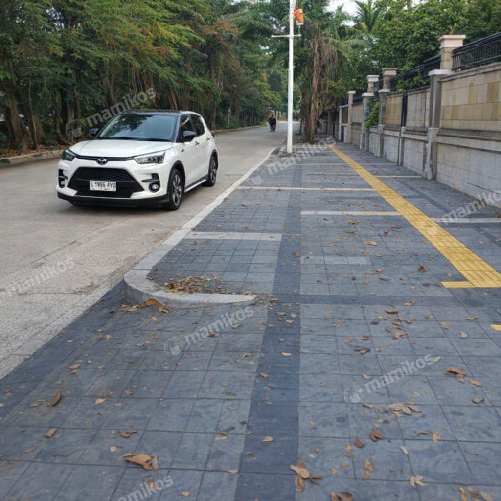 Rumah Sertifikat HGB 6 Kamar Tidur 4 Kamar Mandi Sunter Jakarta Utara - Photo 2