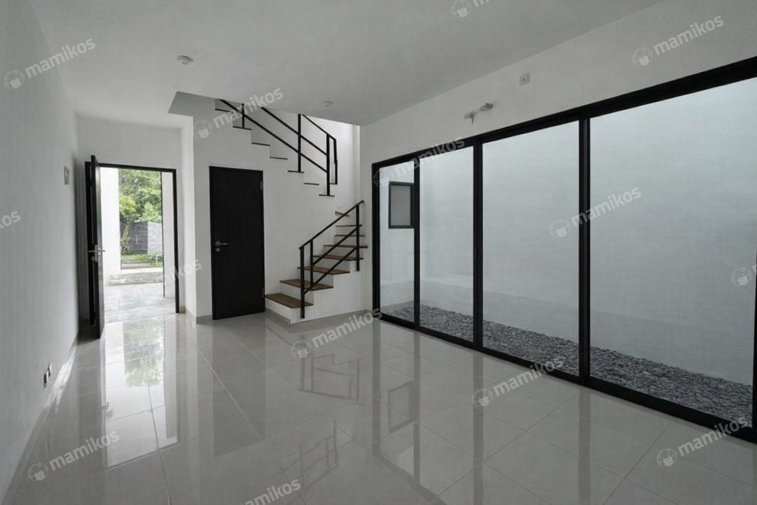 Rumah Sertifikat SHM 3 Kamar Tidur 3 Kamar Mandi Metland Puri Jakarta Barat