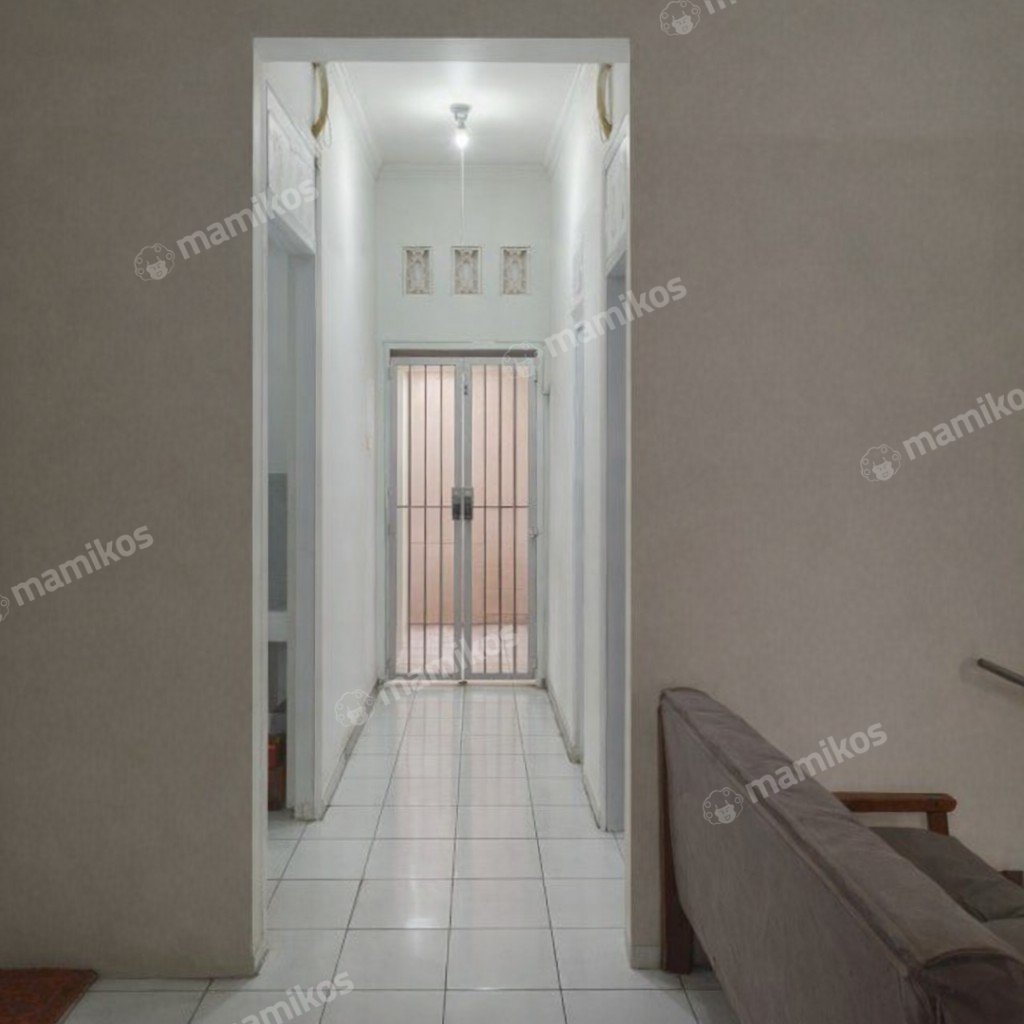 Rumah Sertifikat SHM 3 Kamar Tidur 1 Kamar Mandi Koja Jakarta Utara - Photo 2