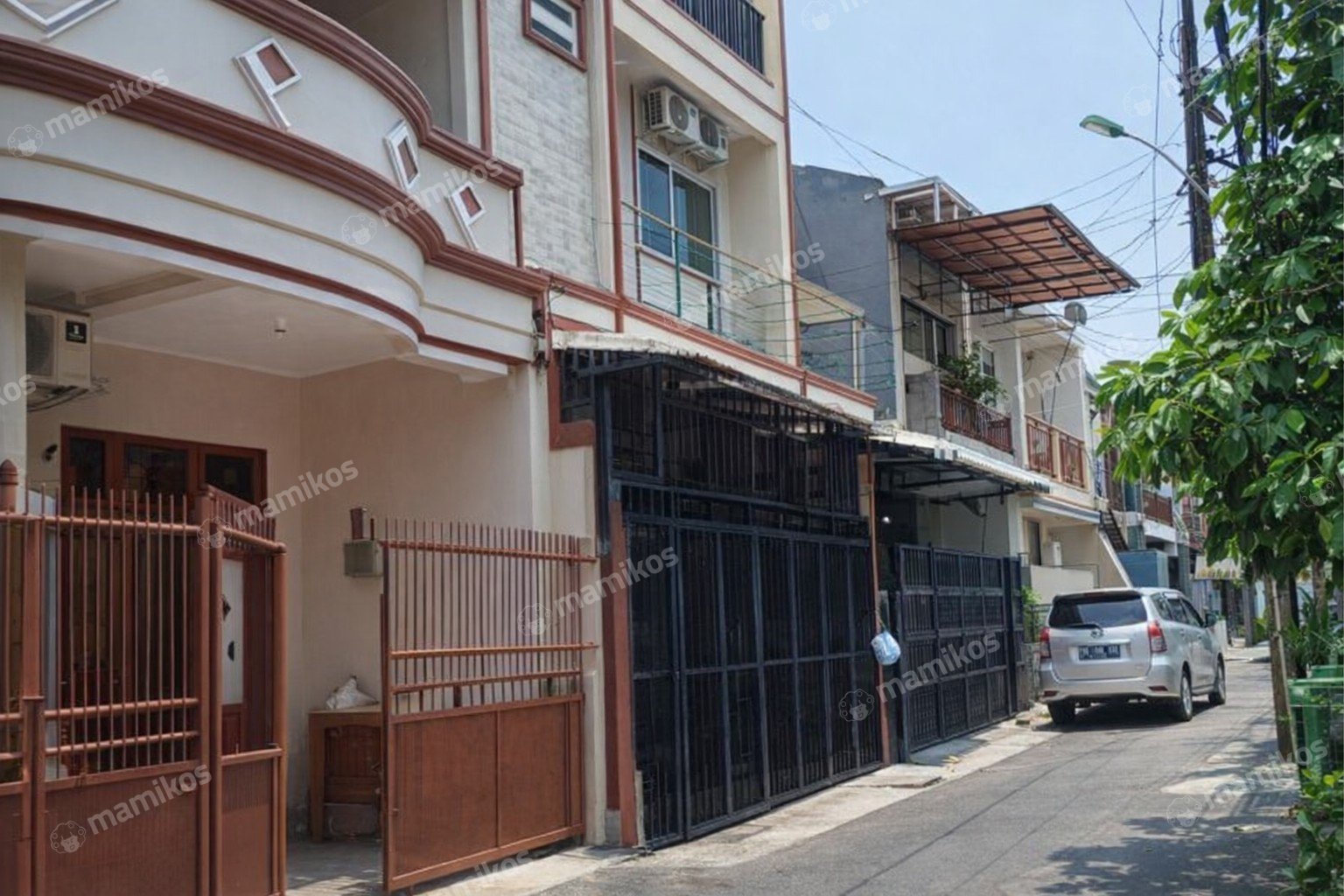 Rumah Sertifikat SHM 3 Kamar Tidur 2 Kamar Mandi Tanjung Duren Jakarta Barat
