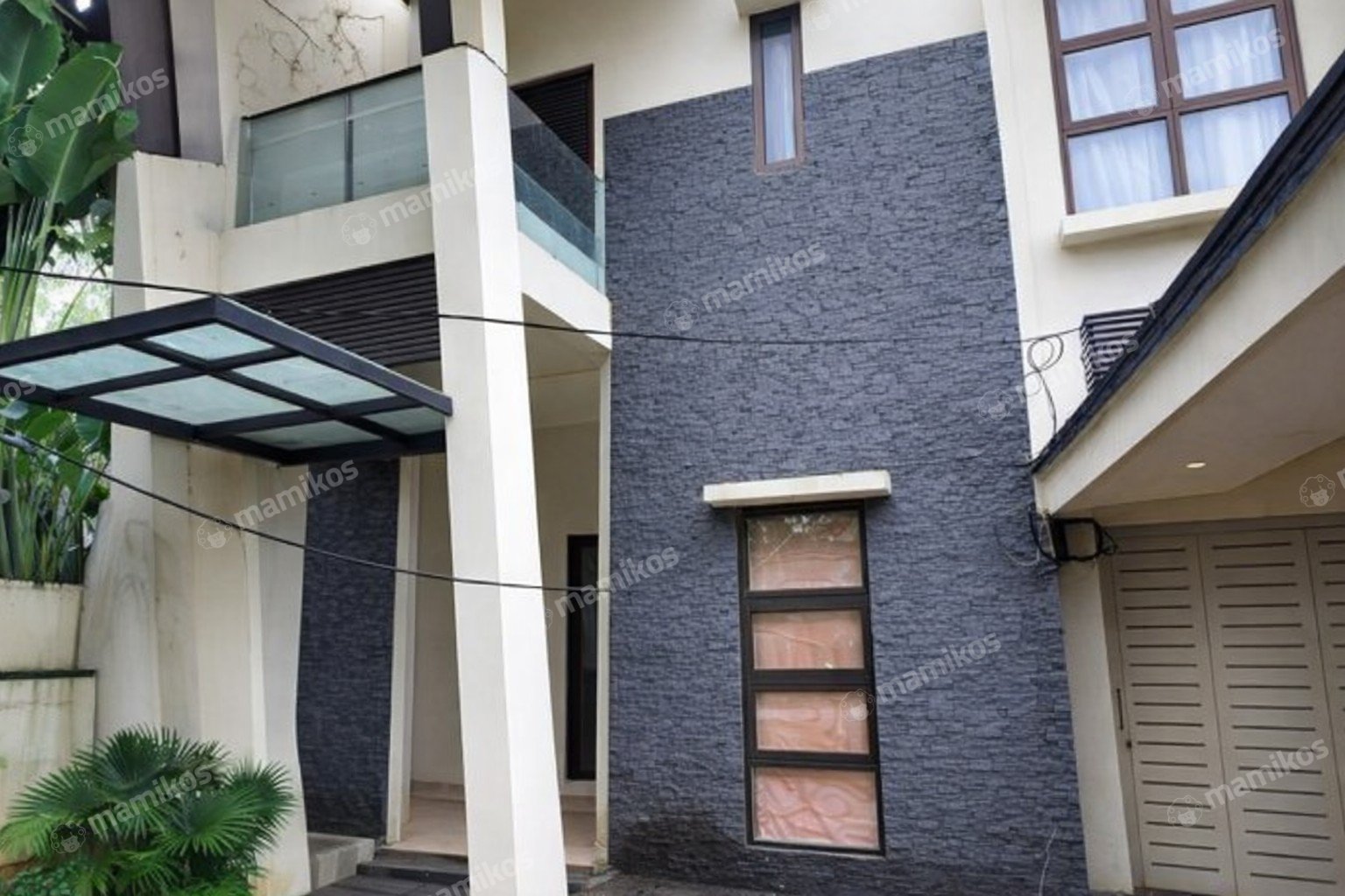 Rumah Sertifikat SHM 5 Kamar Tidur 4 Kamar Mandi Pondok Indah Jakarta Selatan
