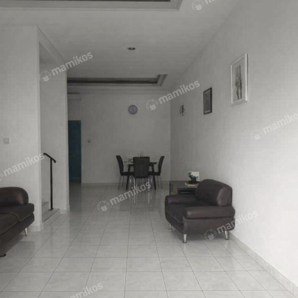 Rumah Sertifikat SHM 5 Kamar Tidur 3 Kamar Mandi Citra Garden Jakarta Barat - Photo 2
