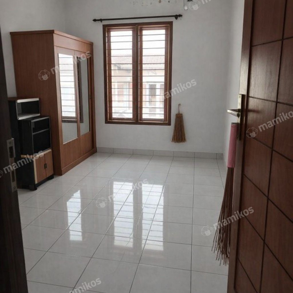 Rumah Sertifikat SHM 1 Lantai Joglo Jakarta Barat - Photo 4