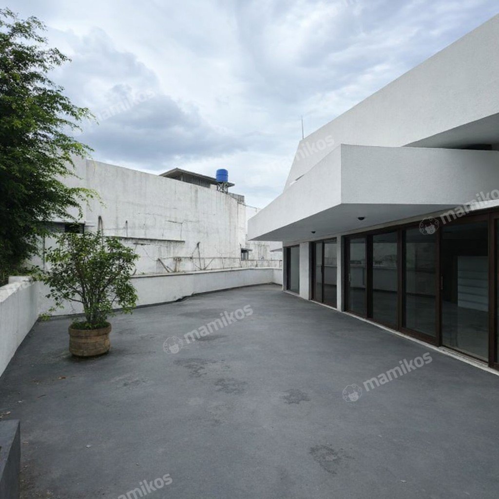 Rumah Sertifikat SHM 5 Kamar Tidur 4 Kamar Mandi Pondok Indah Jakarta Selatan - Photo 2