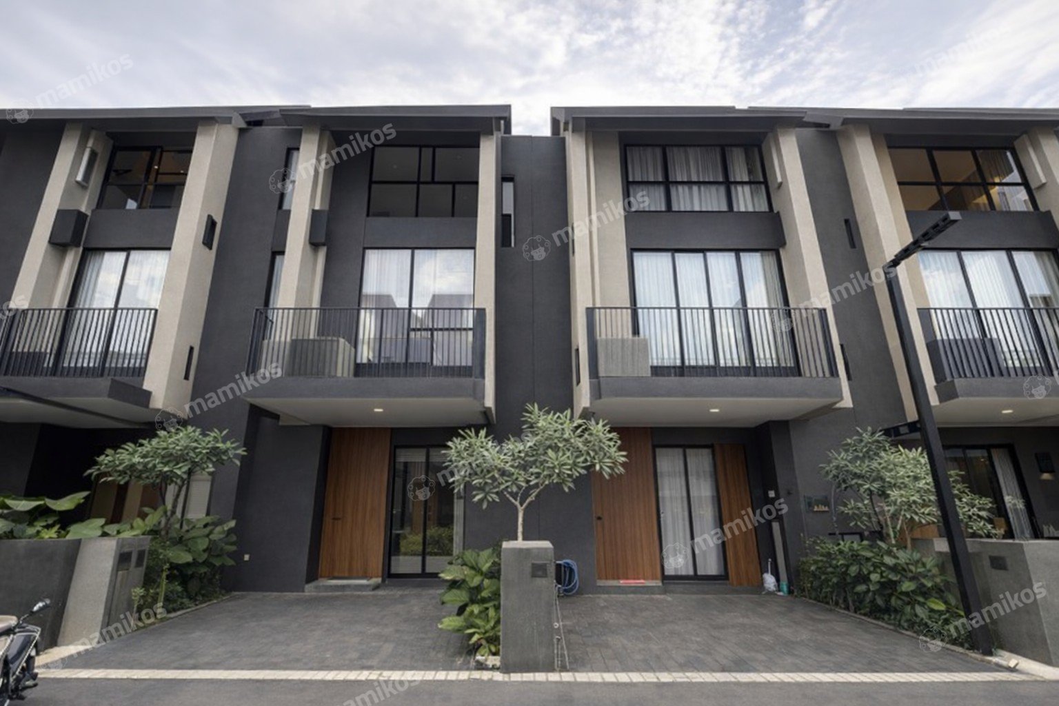 Rumah Sertifikat SHM 3 Kamar Tidur 4 Kamar Mandi Lebak Bulus Jakarta Selatan
