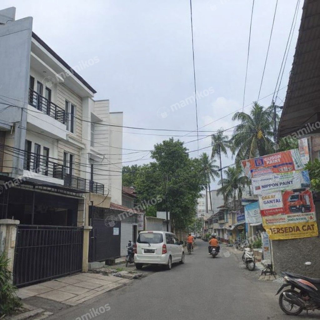 Rumah Sertifikat SHM 8 Kamar Tidur 4 Kamar Mandi Kemanggisan Jakarta Barat - Photo 2