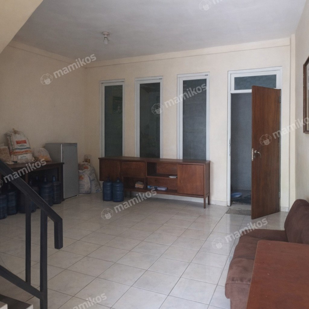 Rumah Sertifikat SHM 8 Kamar Tidur 4 Kamar Mandi Kemanggisan Jakarta Barat - Photo 4