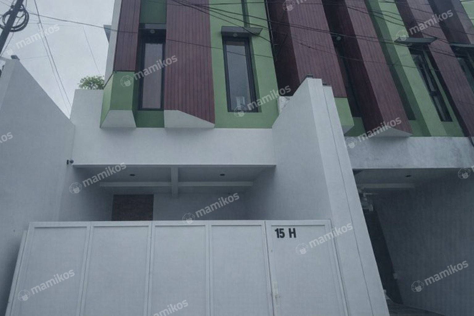Rumah Sertifikat SHM 4 Kamar Tidur 4 Kamar Mandi Matraman Jakarta Timur