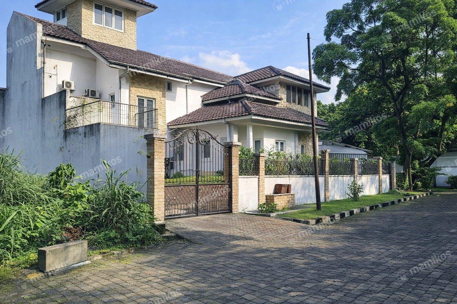 Rumah Sertifikat SHM 5 Kamar Tidur 4 Kamar Mandi Cinere Jakarta Selatan