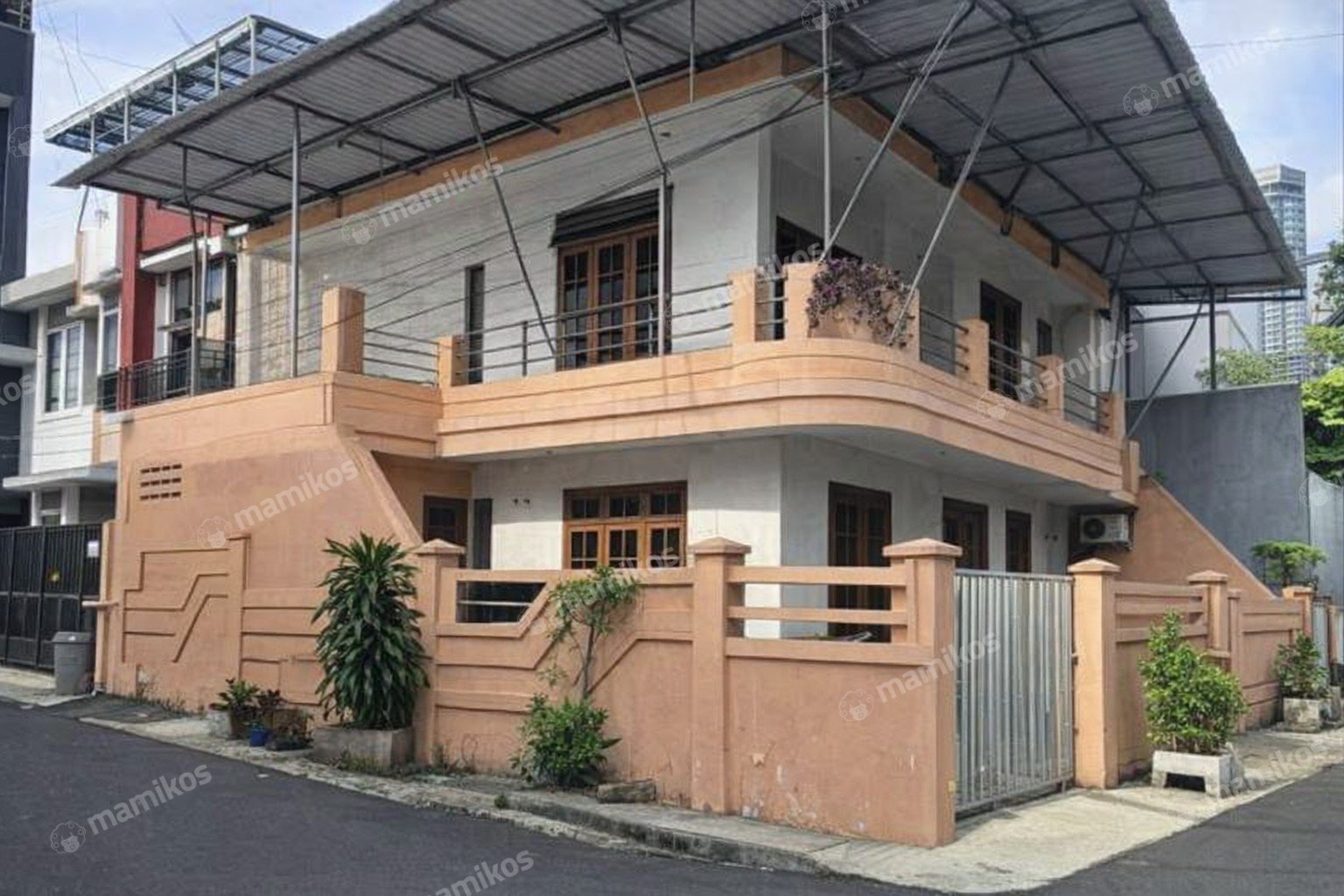 Rumah Sertifikat SHM 3 Kamar Tidur 4 Kamar Mandi Tanjung Duren Jakarta Barat
