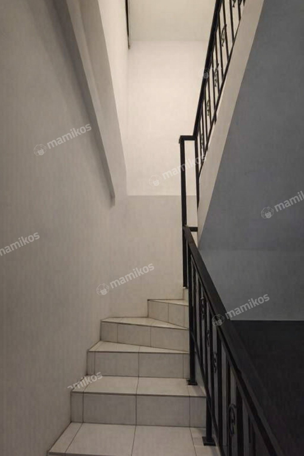 Rumah Sertifikat SHM 4 Kamar Tidur 3 Kamar Mandi Taman Palem Jakarta Barat - Photo 3
