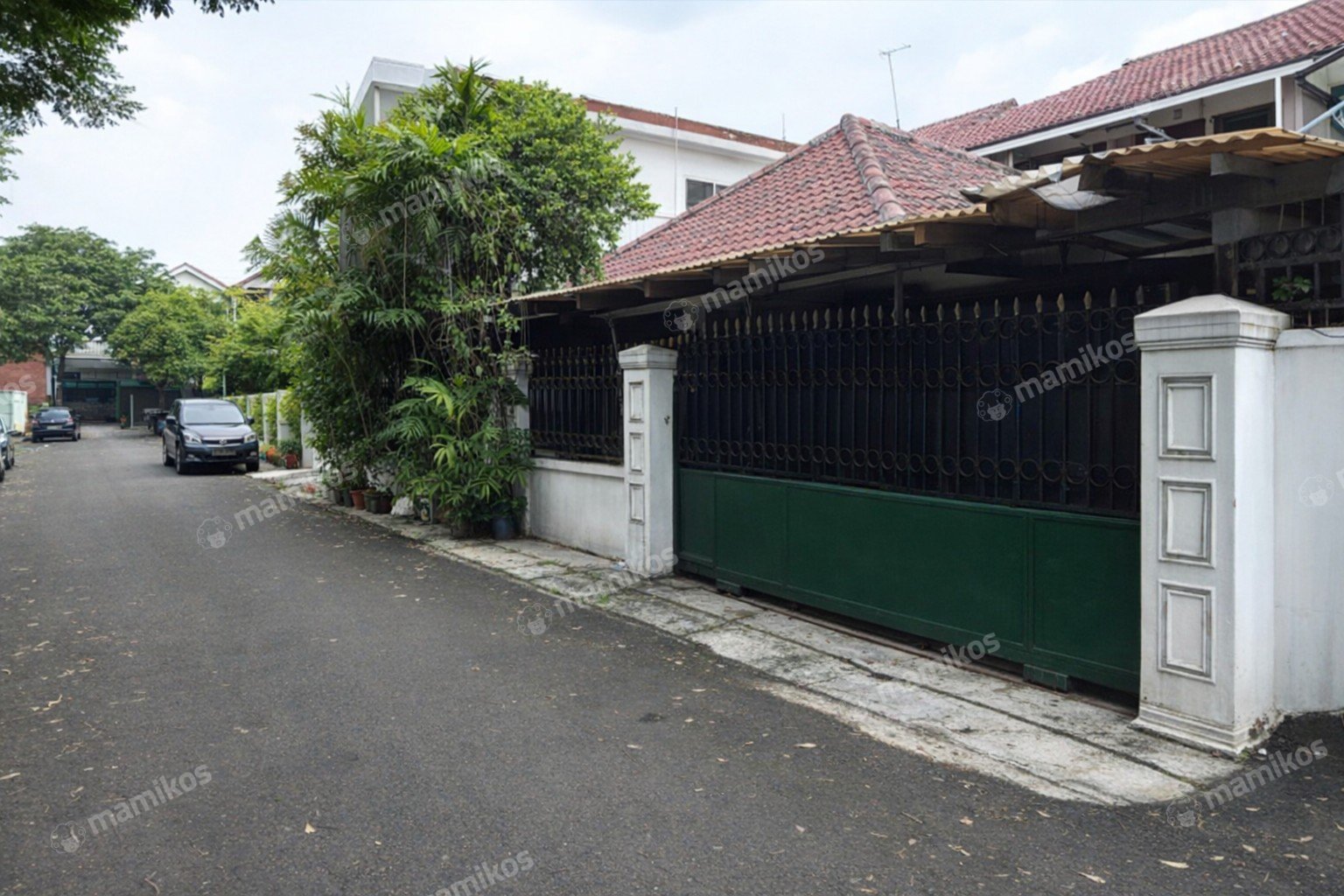 Rumah Sertifikat SHM 6 Kamar Tidur 4 Kamar Mandi Tebet Jakarta Selatan