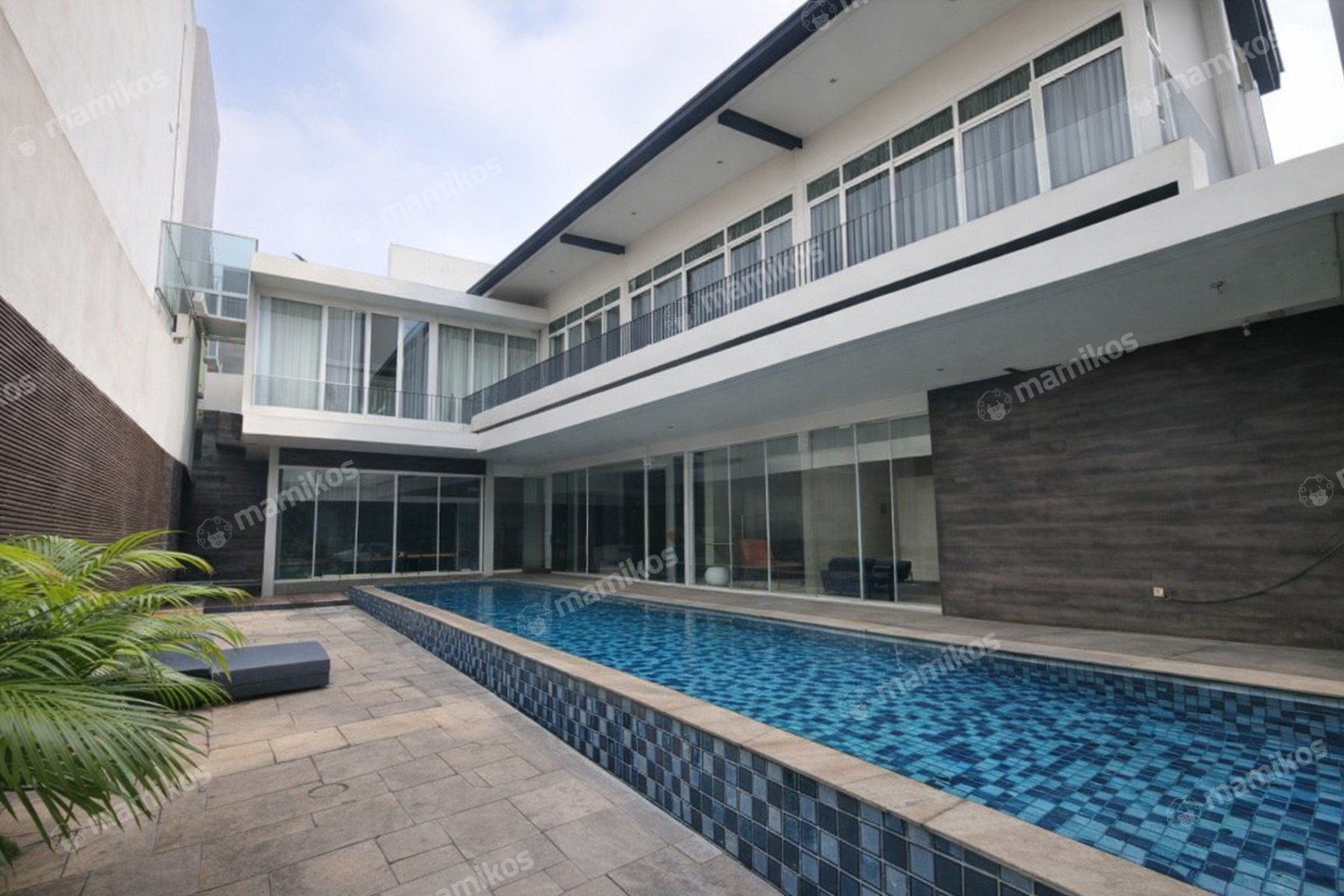 Rumah Sertifikat SHM 5 Kamar Tidur 5 Kamar Mandi Kebayoran Baru Jakarta Selatan