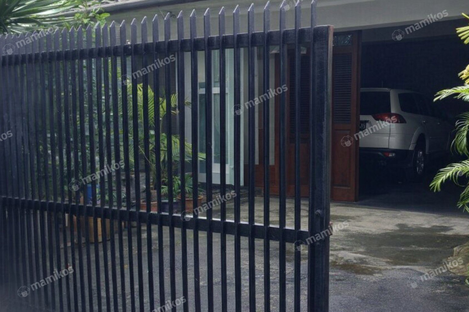 Rumah Sertifikat SHM 6 Kamar Tidur 5 Kamar Mandi Senopati Jakarta Selatan
