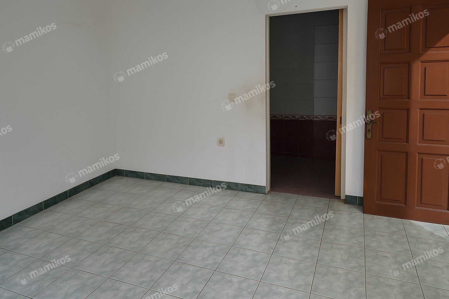 Rumah Sertifikat HGB 5 Kamar Tidur 2 Kamar Mandi Semanan Jakarta Barat