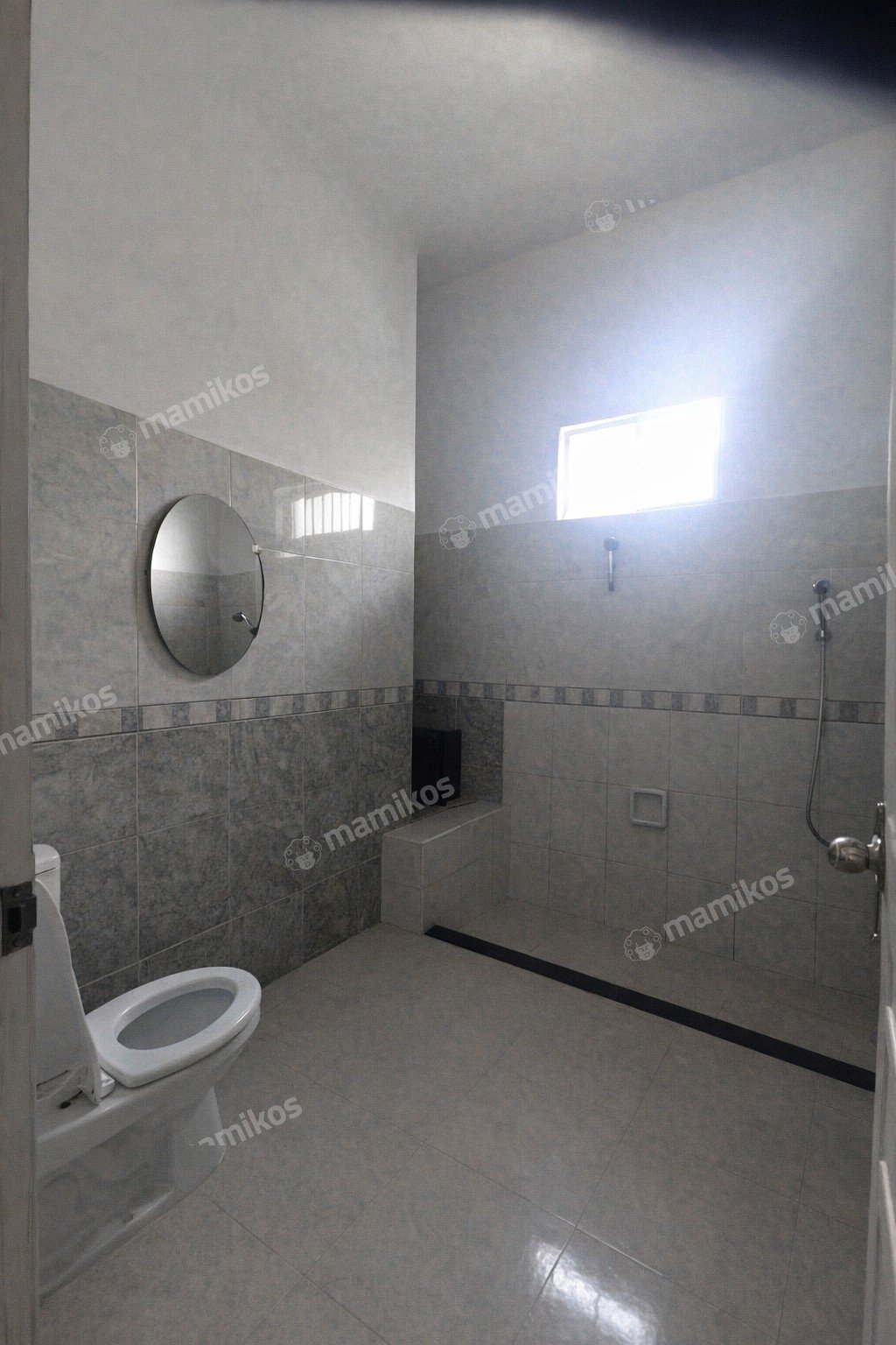 Rumah Sertifikat SHM 4 Kamar Tidur 3 Kamar Mandi Jatiwaringin Jakarta Timur - Photo 3
