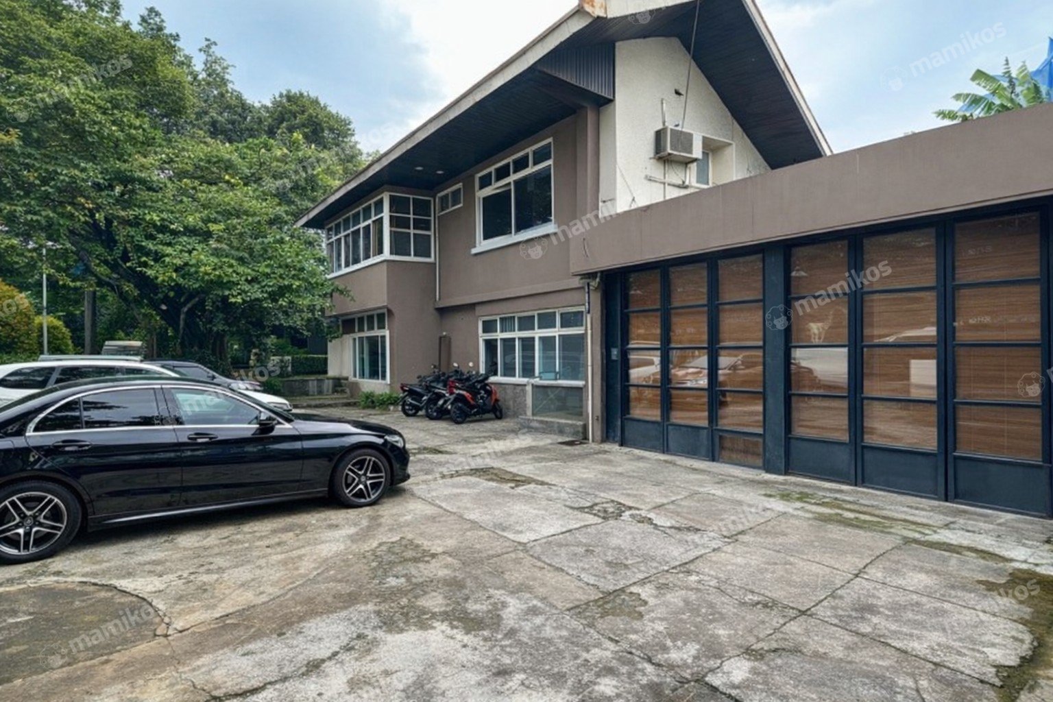 Rumah Sertifikat SHM 5 Kamar Tidur 3 Kamar Mandi Kebayoran Baru Jakarta Selatan